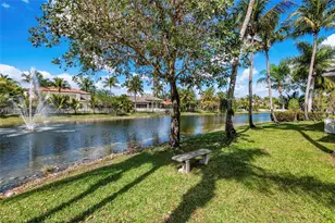 622 E Enclave Cir E, Pembroke Pines, FL 33027 - Photo 66