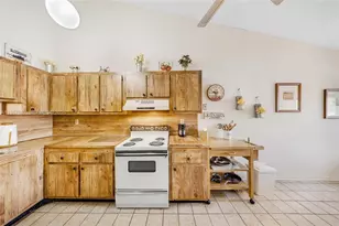 567 NE 199th Terrace, Miami, FL 33179 - Photo 10