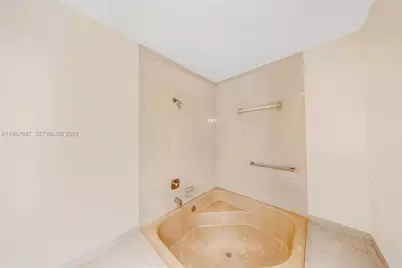 567 NE 199th Ter #1S, Miami, FL 33179 - Photo 28