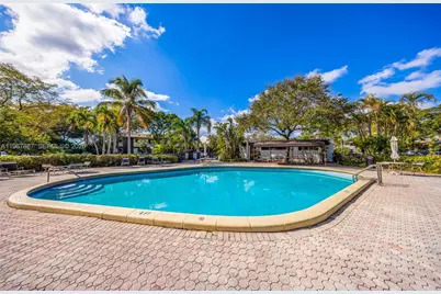 567 NE 199th Ter #1S, Miami, FL 33179 - Photo 38