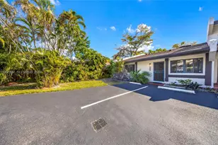 567 NE 199th Terrace, Miami, FL 33179 - Photo 2