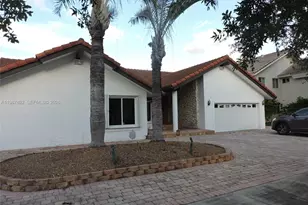 10753 SW 142nd Ct, Miami, FL 33186 - Photo 4