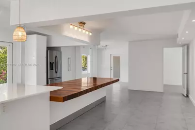 801 NE 118th St, Biscayne Park, FL 33161 - Photo 28