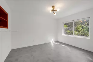 801 NE 118th St, Biscayne Park, FL 33161 - Photo 16