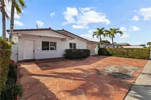 10360 SW 24th St, Miami, FL 33165 - Photo 2