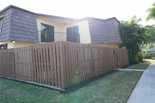 42 Springdale Cir, Palm Springs, FL 33461 - Photo 6