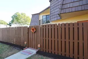 42 Springdale Cir, Palm Springs, FL 33461 - Photo 6