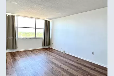 1300 NE Miami Gardens Dr #711E, Miami, FL 33179 - Photo 10