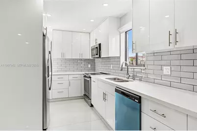 12237 SW 193rd St, Miami, FL 33177 - Photo 14