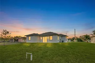 719 Little Rock E, Lehigh Acres, FL 33974 - Photo 36