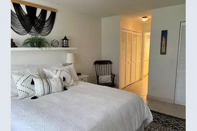 9581 Sunrise Lakes Blvd #208, Sunrise, FL 33322 - Photo 6