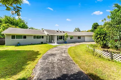 16700 SW 272nd St, Homestead, FL 33031 - Photo 2