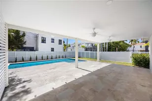 1070 Tyler St, Hollywood, FL 33019 - Photo 32