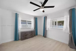 1070 Tyler St, Hollywood, FL 33019 - Photo 24
