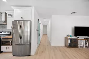 1070 Tyler St, Hollywood, FL 33019 - Photo 14