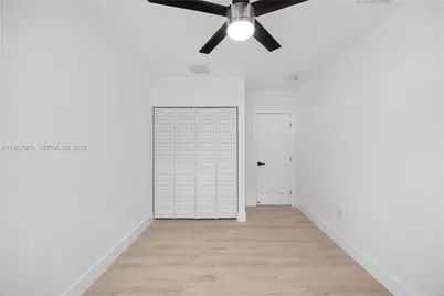 1070 Tyler St, Hollywood, FL 33019 - Photo 18