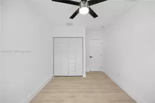 1070 Tyler St, Hollywood, FL 33019 - Photo 18