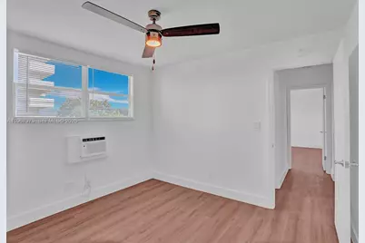 505 NE 30th St #406, Miami, FL 33137 - Photo 8