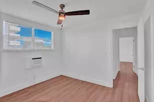 505 NE 30th St, Miami, FL 33137 - Photo 8