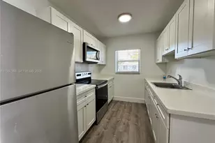 3616 NE 11th Ave, Oakland Park, FL 33334 - Photo 2