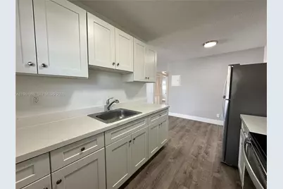 3616 NE 11th Ave #4, Oakland Park, FL 33334 - Photo 4