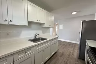 3616 NE 11th Ave, Oakland Park, FL 33334 - Photo 4