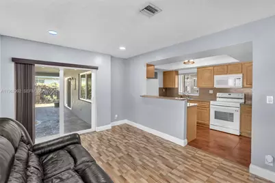 4401 NW 14th St, Lauderhill, FL 33313 - Photo 26