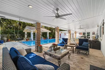 11220 SW 67th Ave, Pinecrest, FL 33156 - Photo 18