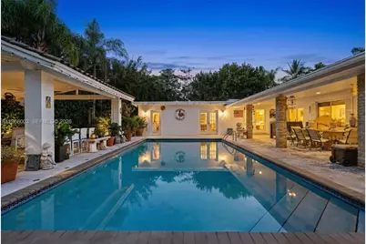 11220 SW 67th Ave, Pinecrest, FL 33156 - Photo 2