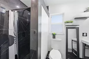 8555 NW 25th Pl, Coral Springs, FL 33065 - Photo 26