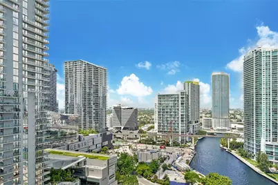 41 SE 5th St #1514, Miami, FL 33131 - Photo 14