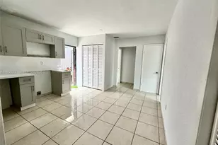 137Xx SW 32nd St, Miami, FL 33175 - Photo 2