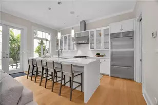 639 Almeria Ave, Coral Gables, FL 33134 - Photo 14