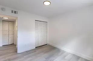 37 NW 59th St, Miami, FL 33127 - Photo 12