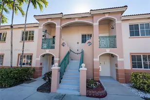 2151 NW 77th Way, Pembroke Pines, FL 33024 - Photo 2