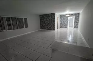 11855 NE 19th Dr, North Miami, FL 33181 - Photo 2