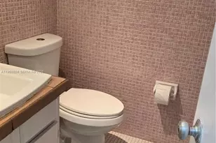 11855 NE 19th Dr, North Miami, FL 33181 - Photo 10