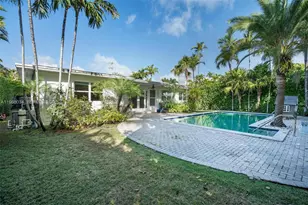 10121 E Broadview Dr, Bay Harbor Islands, FL 33154 - Photo 42