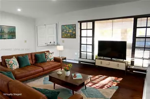 20040 E Oakmont Dr, Hialeah, FL 33015 - Photo 2