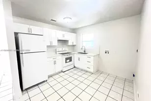 951 SW 7th, Miami, FL 33130 - Photo 2