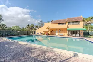 430 Commodore Dr, Plantation, FL 33325 - Photo 16