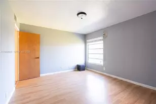 430 Commodore Dr, Plantation, FL 33325 - Photo 6