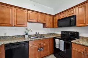 322 Madeira Ave, Coral Gables, FL 33134 - Photo 4