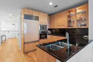 6799 Collins Ave, Miami Beach, FL 33141 - Photo 10