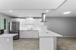 201 Lakeview Dr, Weston, FL 33326 - Photo 2