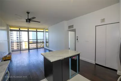600 NE 36th St #T17, Miami, FL 33137 - Photo 16