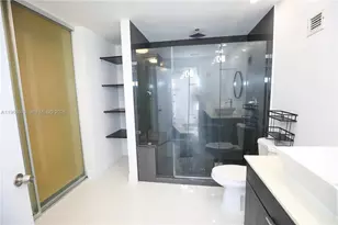 600 NE 36th St, Miami, FL 33137 - Photo 2