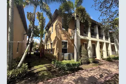 1408 SW 147th Ave, Pembroke Pines, FL 33027 - Photo 2