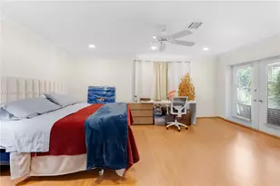 5253 NW 94th Doral Pl, Doral, FL 33178 - Photo 8