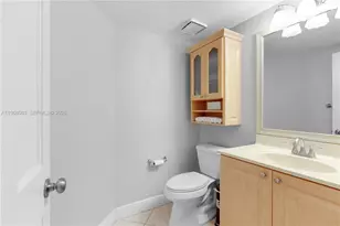 5253 NW 94th Doral Pl, Doral, FL 33178 - Photo 24